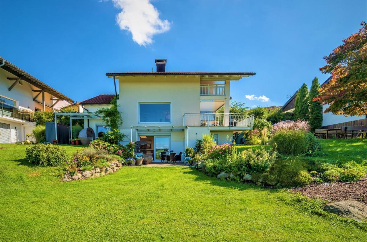 Haus Am Weinberg II Seekirchen am Wallersee Exterior foto